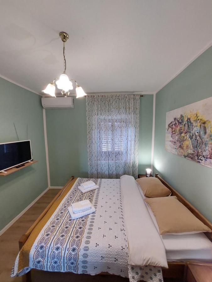 Agrotourism Galic Krka Hotel Drinovci Buitenkant foto
