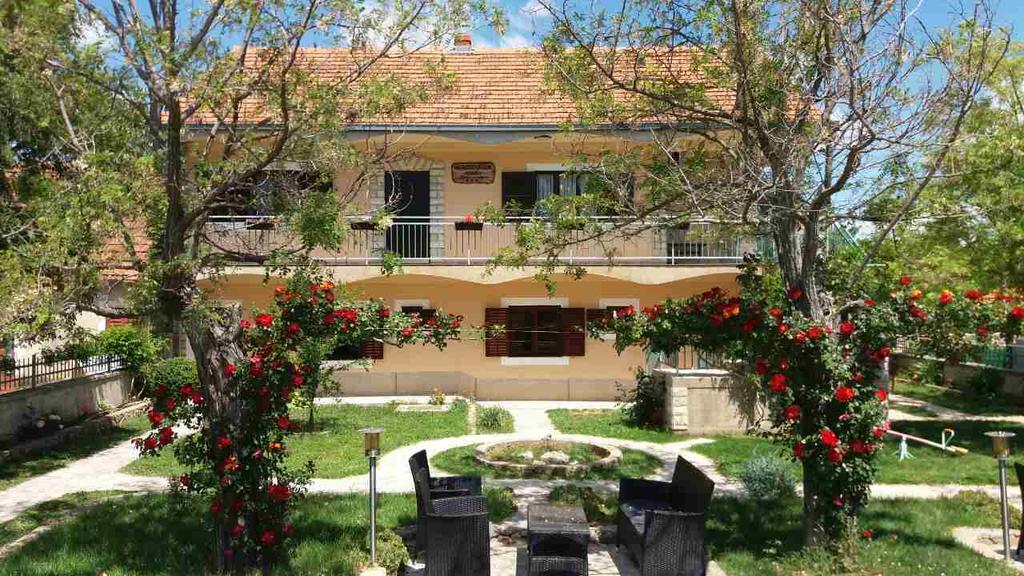 Agrotourism Galic Krka Hotel Drinovci Buitenkant foto