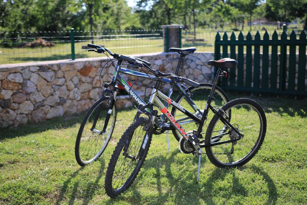 Agrotourism Galic Krka Hotel Drinovci Buitenkant foto