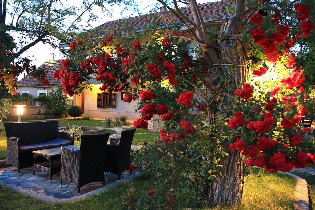 Agrotourism Galic Krka Hotel Drinovci Buitenkant foto