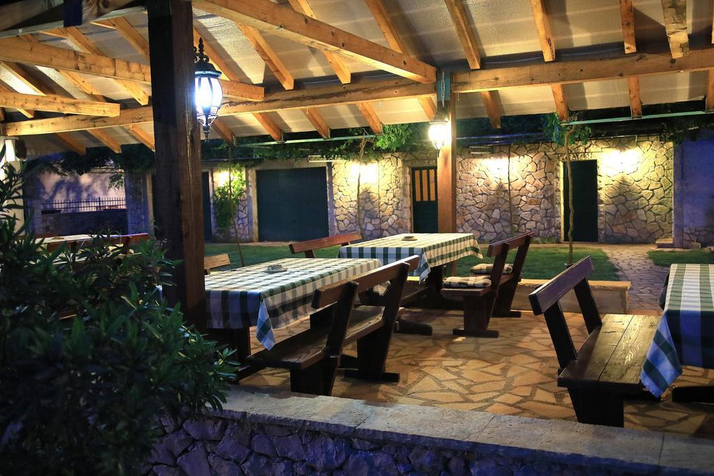 Agrotourism Galic Krka Hotel Drinovci Buitenkant foto